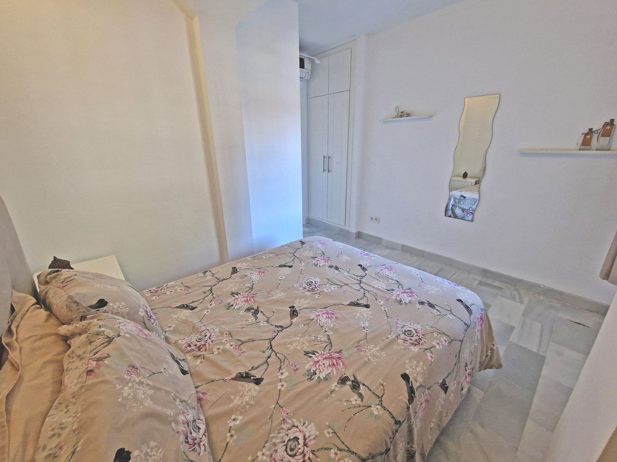 Tussenverdieping Appartement in Calahonda-31