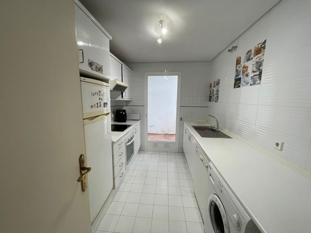 Tussenverdieping Appartement in Calahonda-10