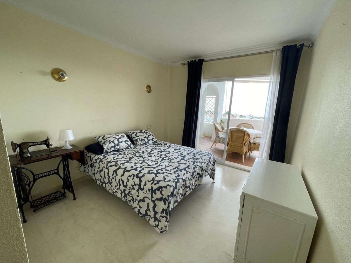 Tussenverdieping Appartement in Calahonda-16