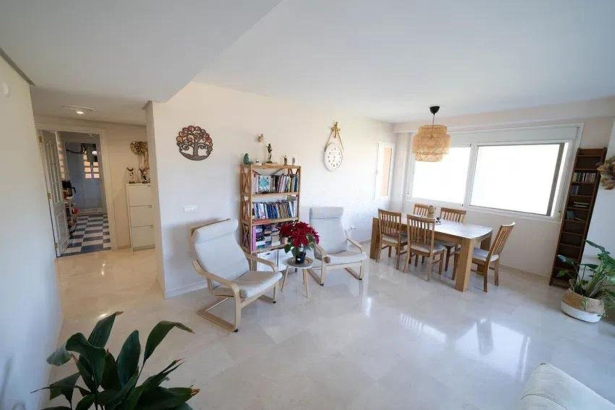 Appartement te koop in Calahonda | 2 slaapkamers H5016934