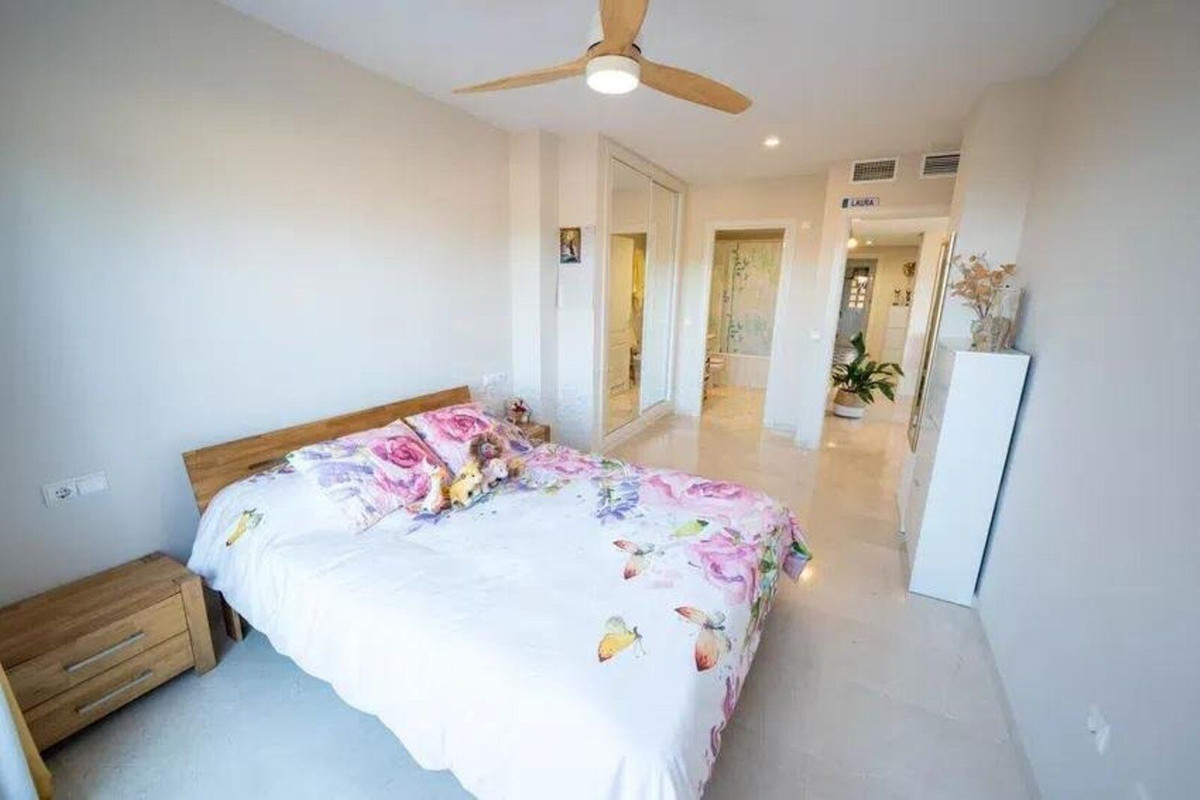 Appartement te koop in Calahonda | 2 slaapkamers H5016934