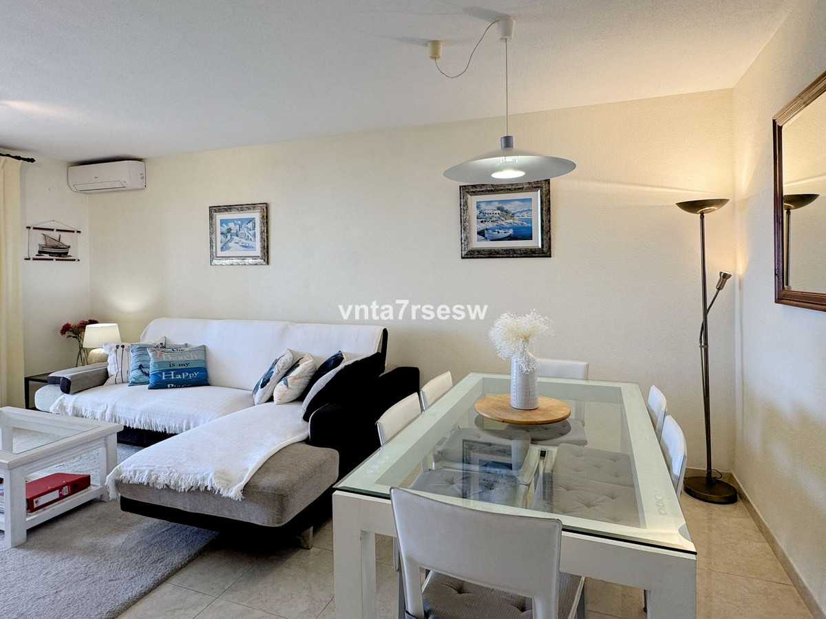 Bovenverdieping Appartement in Calahonda-17