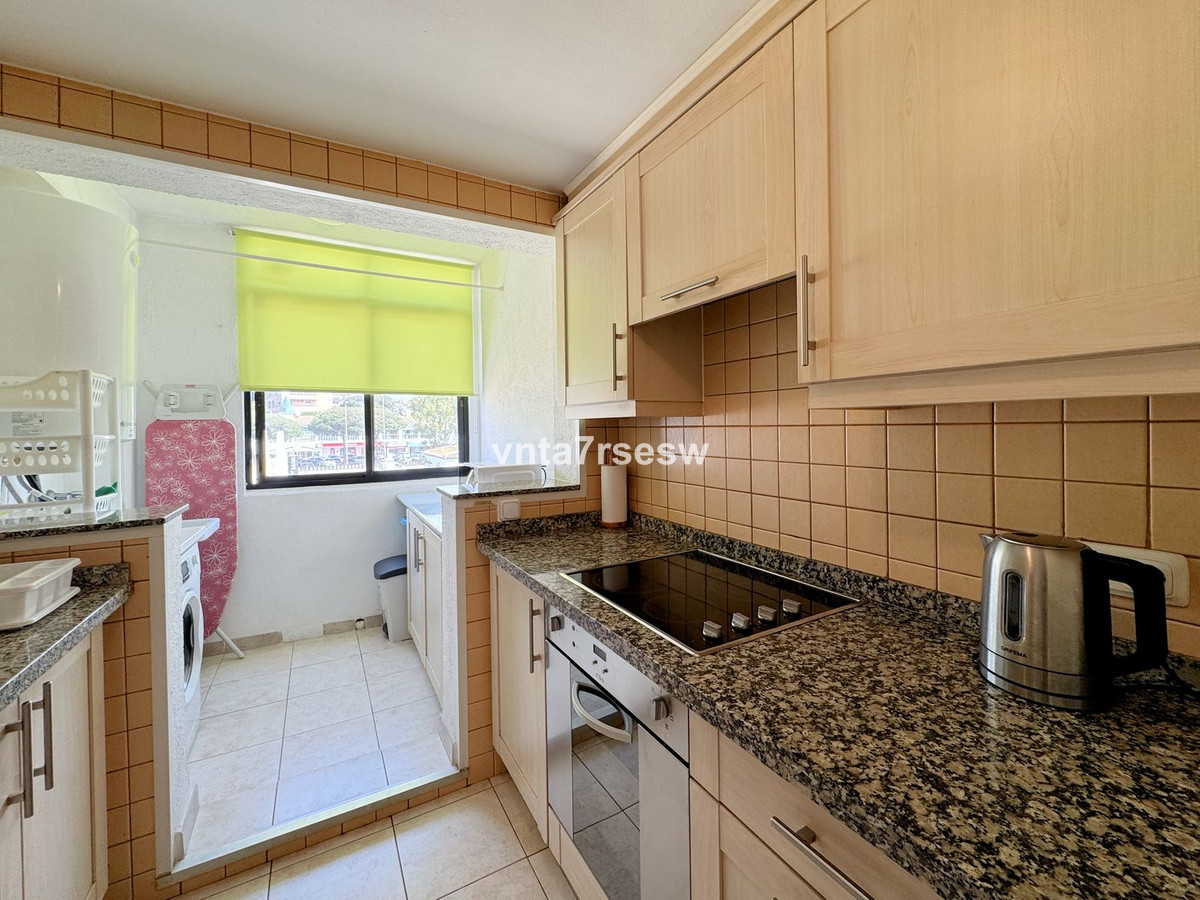 Bovenverdieping Appartement in Calahonda-20