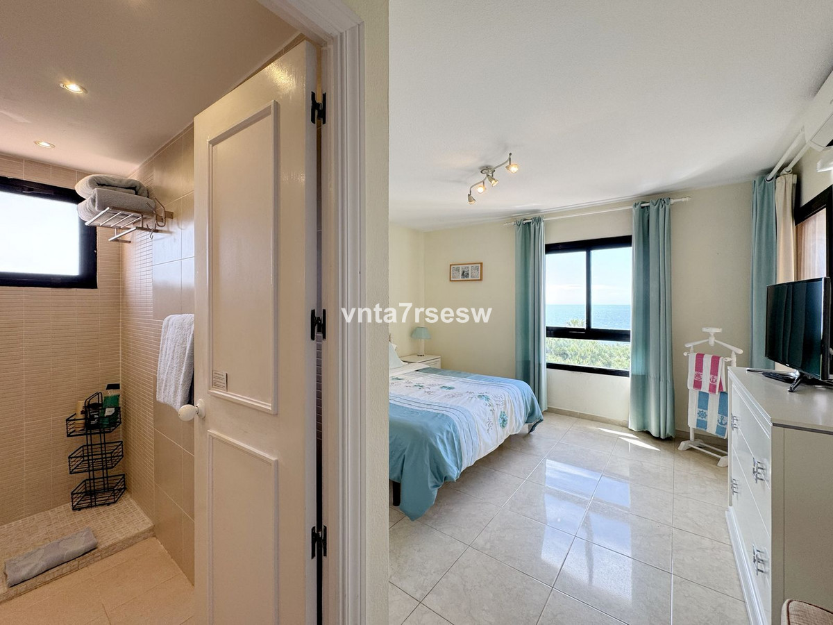 Bovenverdieping Appartement in Calahonda-32