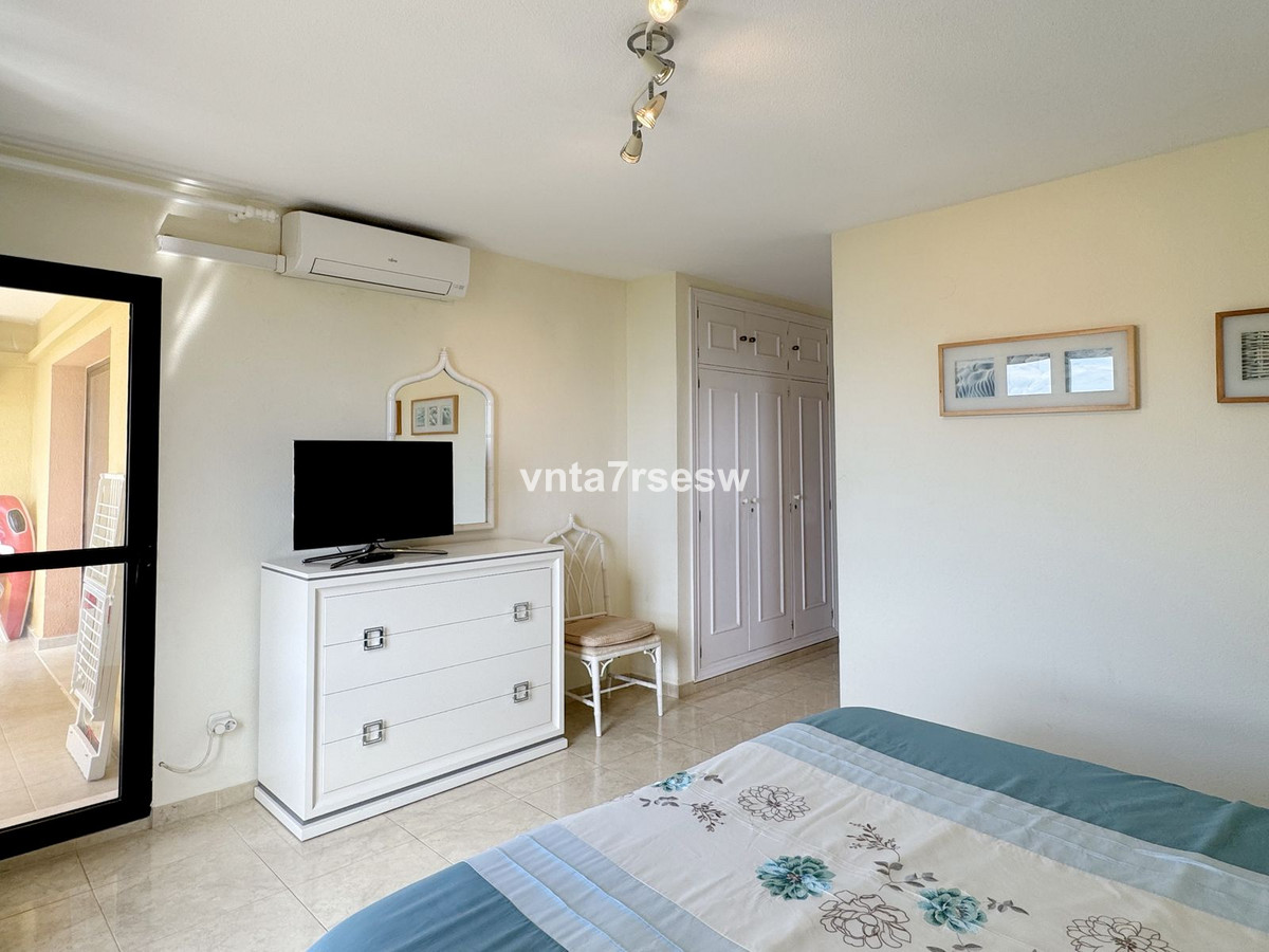 Bovenverdieping Appartement in Calahonda-37