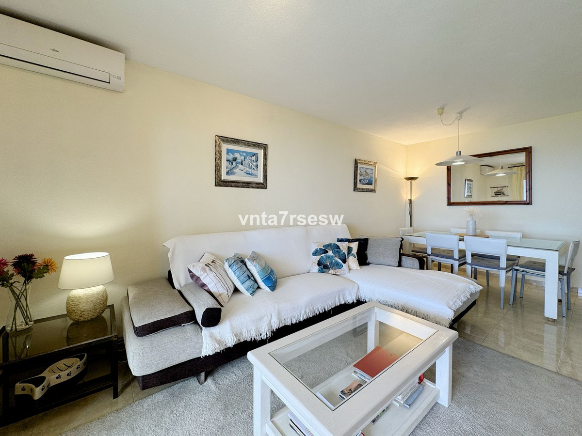 Bovenverdieping Appartement in Calahonda-4