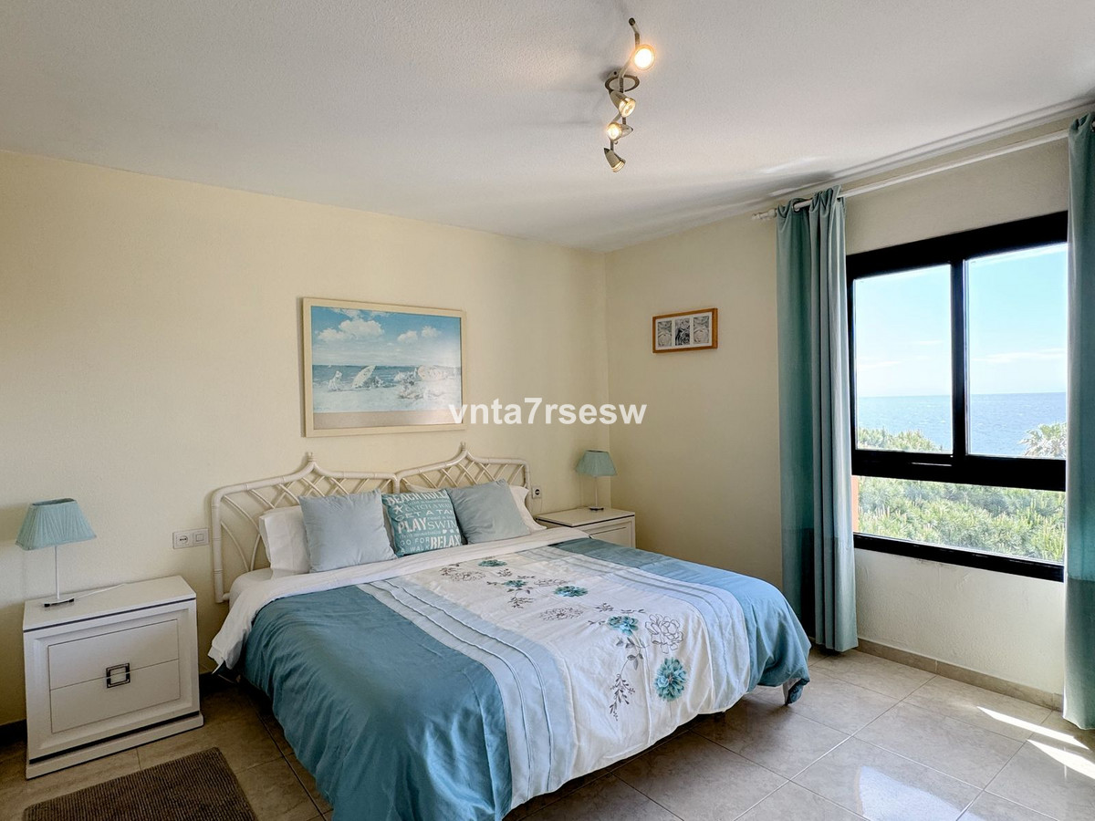 Bovenverdieping Appartement in Calahonda-5