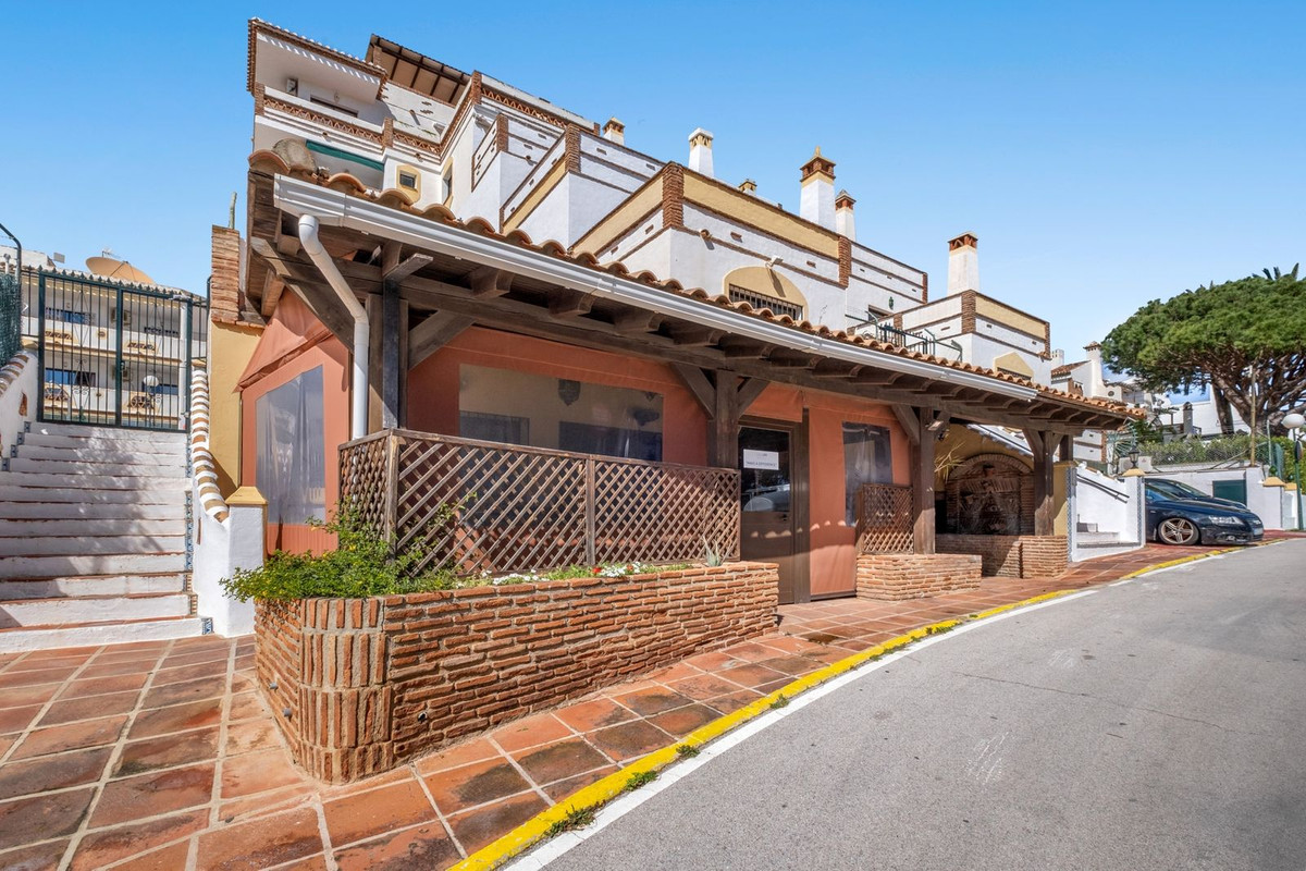 Appartement te koop in Calahonda | 0 slaapkamers H5036314