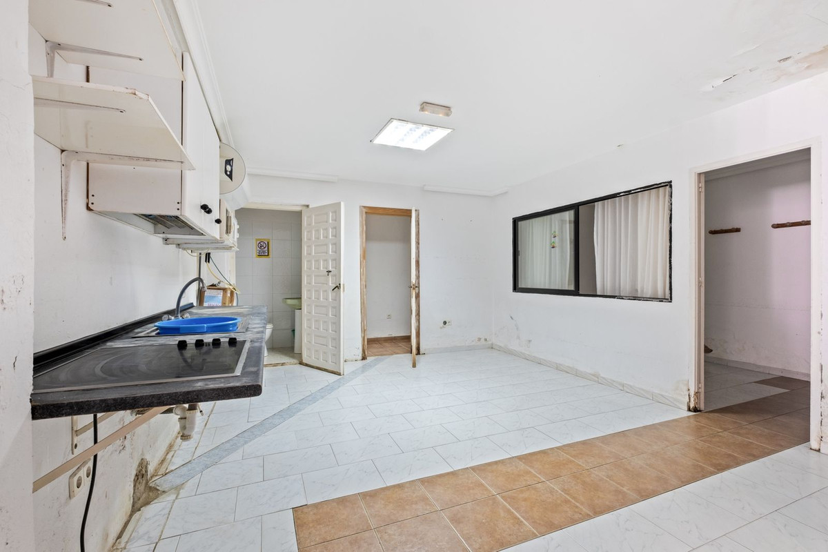 Appartement te koop in Calahonda | 0 slaapkamers H5036314