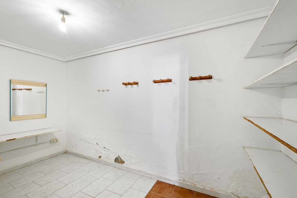 Appartement te koop in Calahonda | 0 slaapkamers H5036314