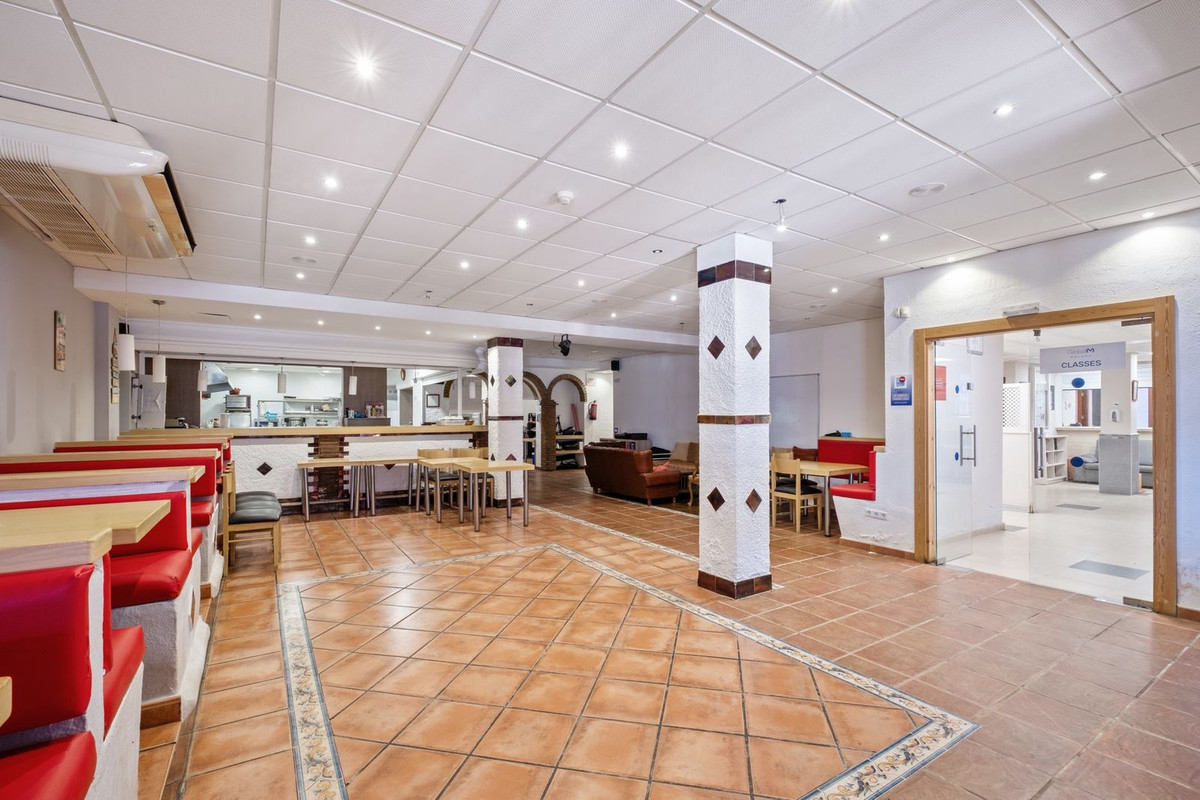 Appartement te koop in Calahonda | 0 slaapkamers H5036314