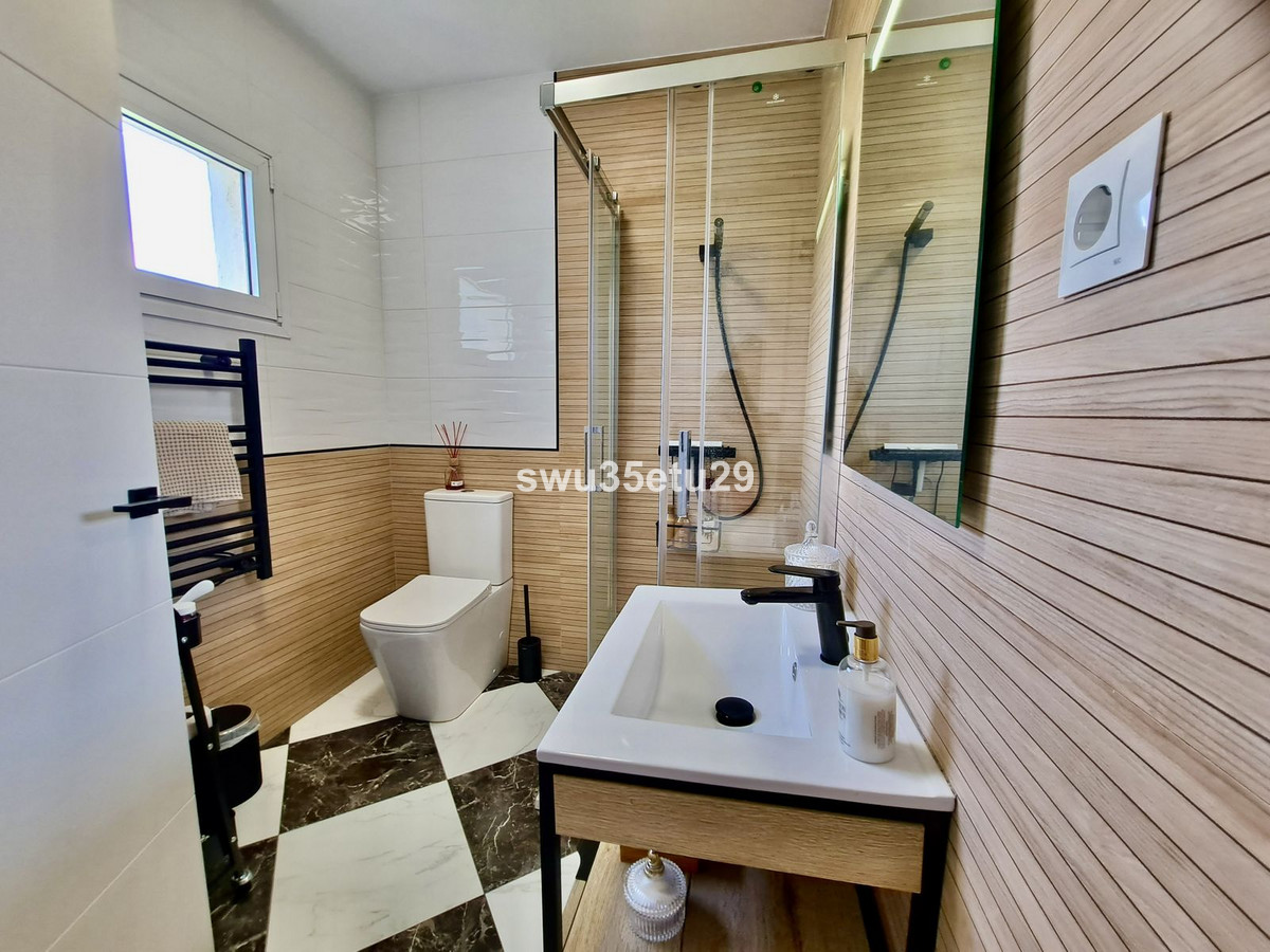 Tussenverdieping Appartement in Calahonda-12