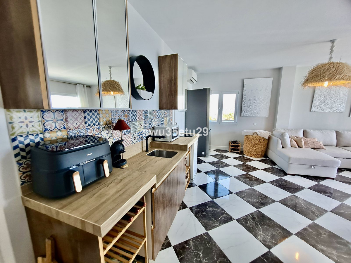 Tussenverdieping Appartement in Calahonda-13