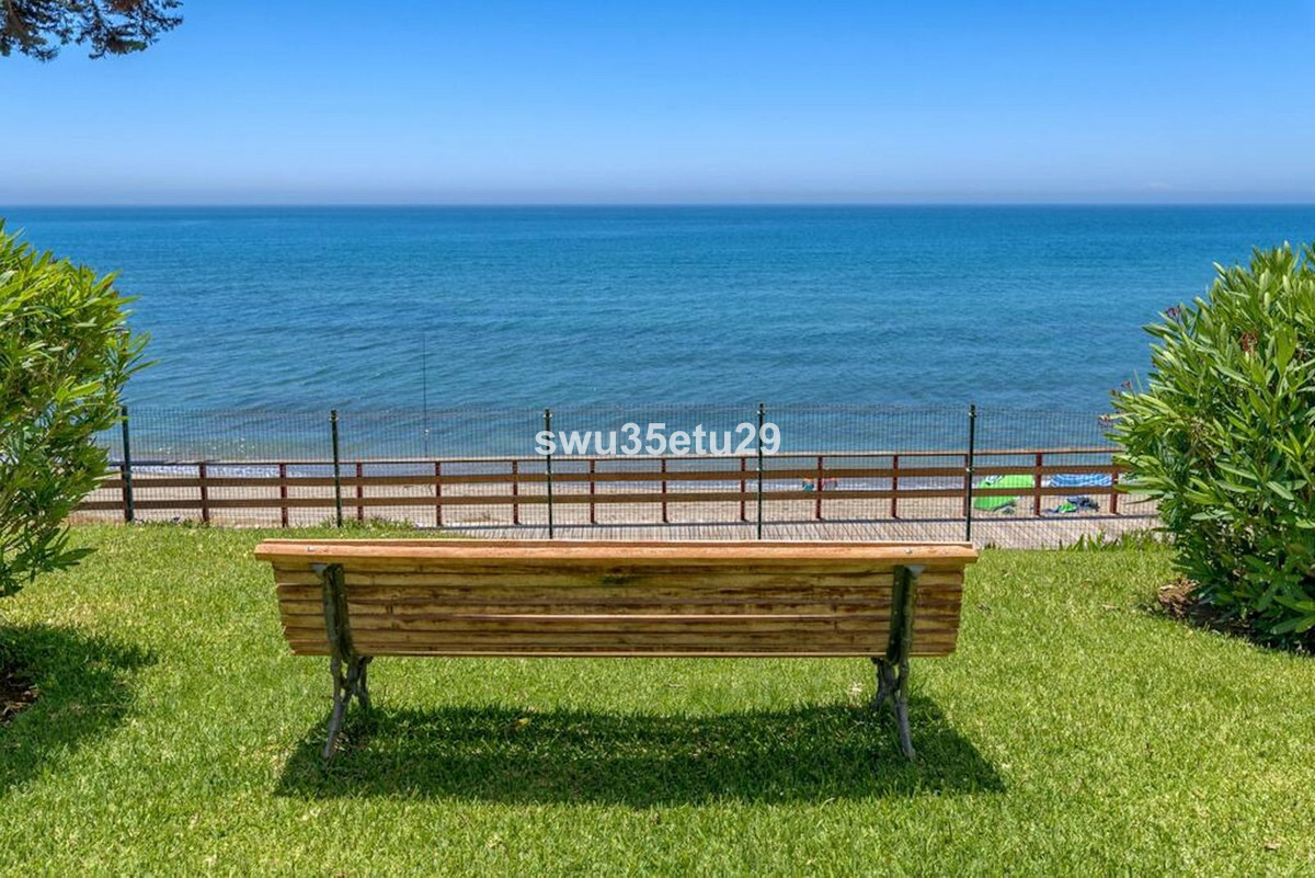 Tussenverdieping Appartement in Calahonda-15