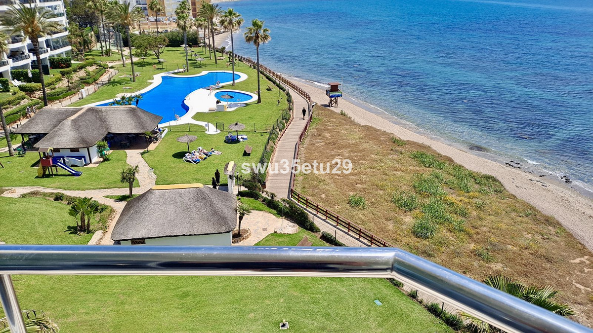 Tussenverdieping Appartement in Calahonda-3