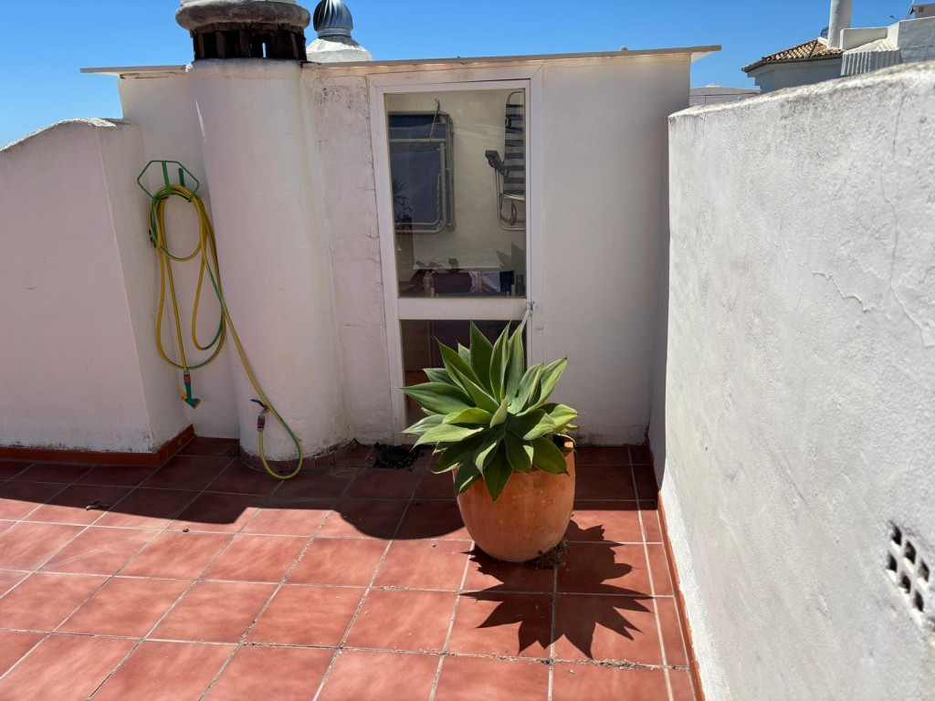 Penthouse te koop in Calahonda | 2 slaapkamers H5042356