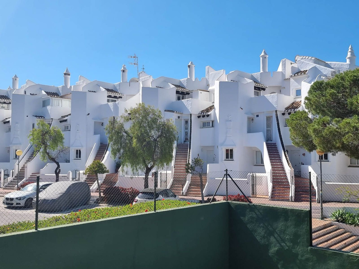Begane grond appartement in Calahonda-1