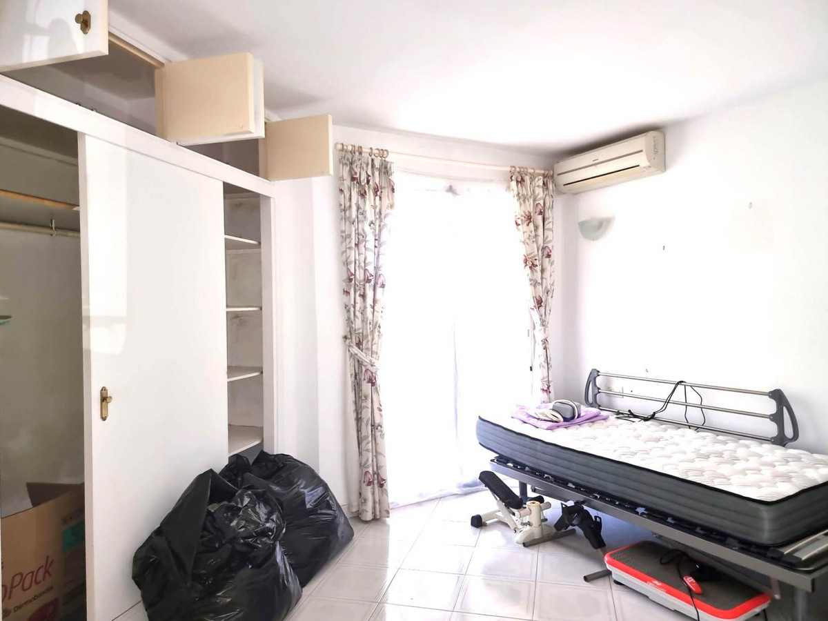 Begane grond appartement in Calahonda-5