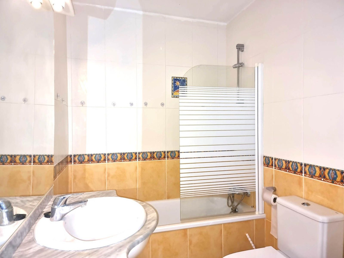 Begane grond appartement in Calahonda-6
