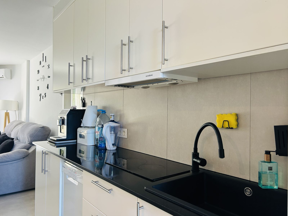 Tussenverdieping Appartement in Calahonda-12