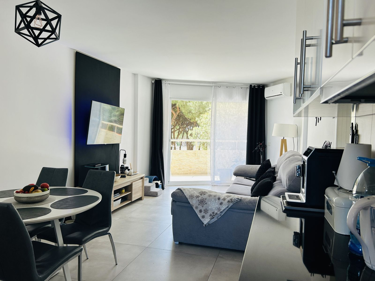 Tussenverdieping Appartement in Calahonda-2