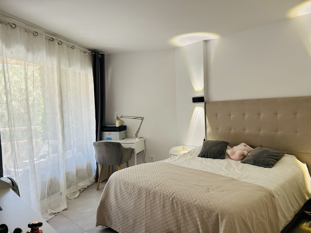 Tussenverdieping Appartement in Calahonda-5