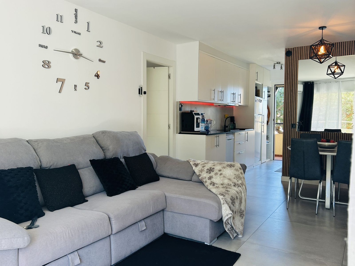 Tussenverdieping Appartement in Calahonda-8