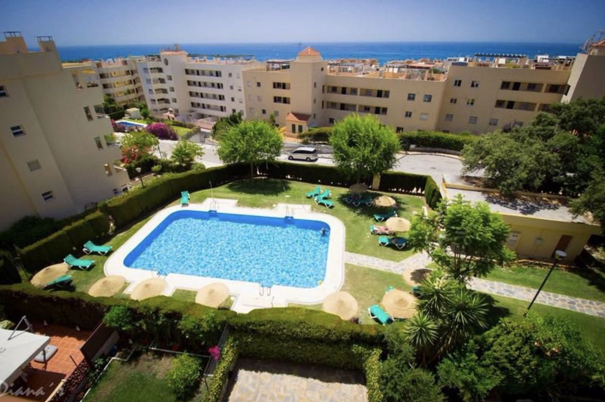 Penthouse Duplex in Calahonda-18