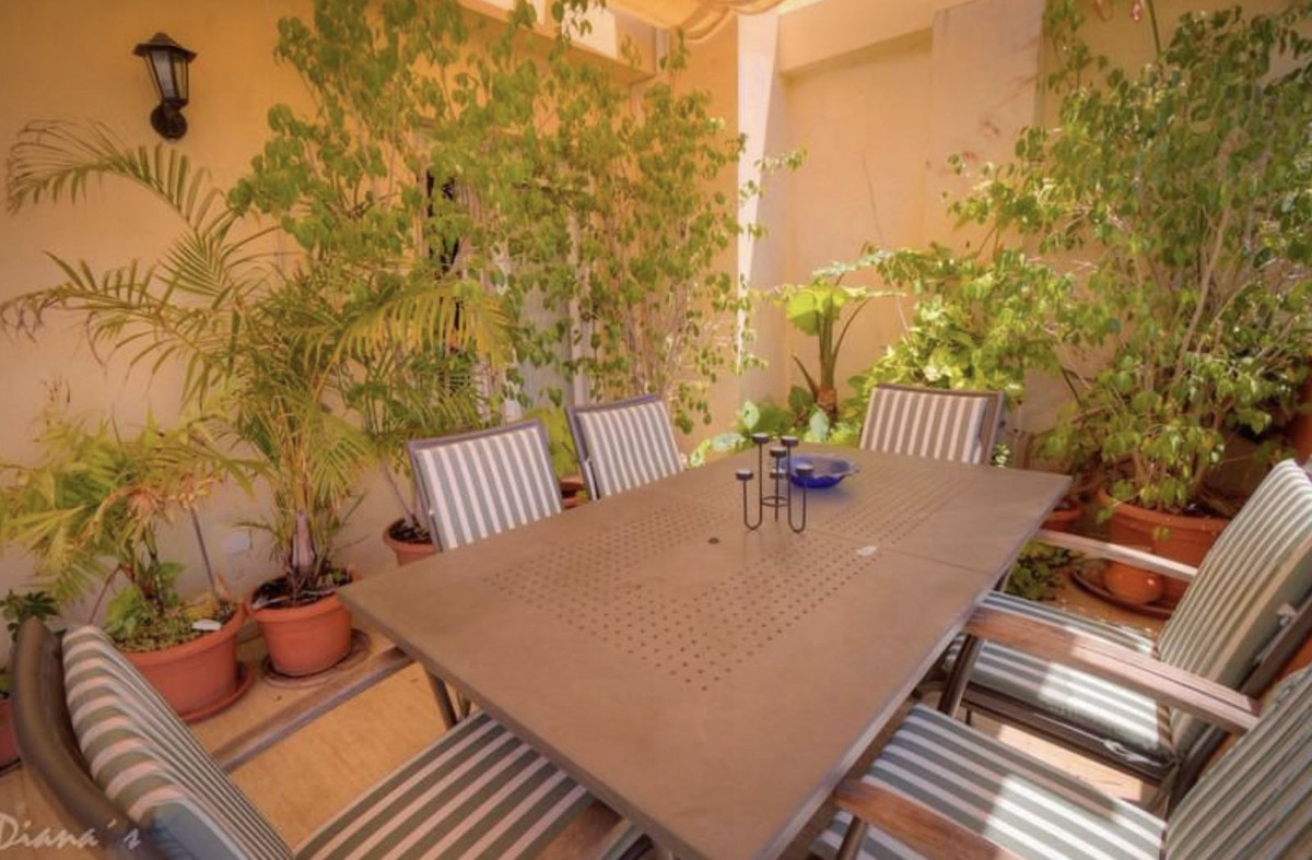 Penthouse Duplex in Calahonda-23