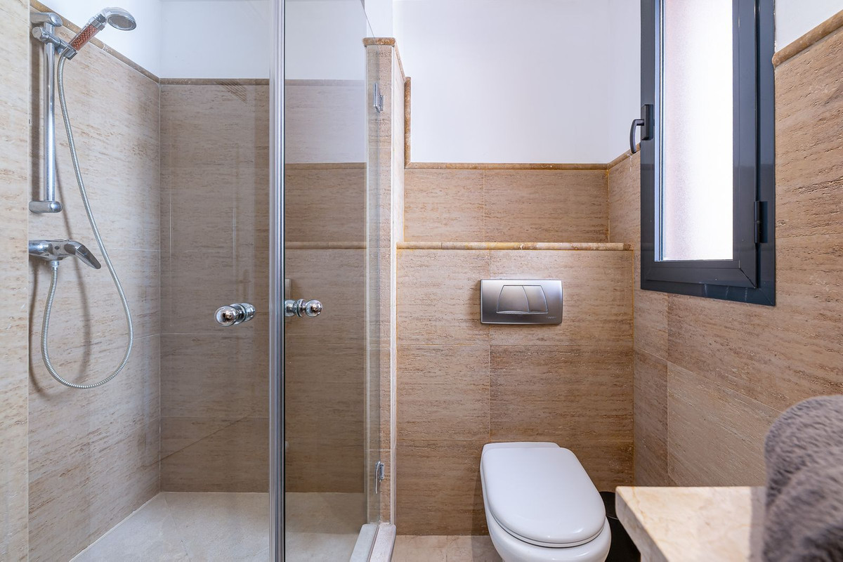 Begane grond appartement in Calahonda-18