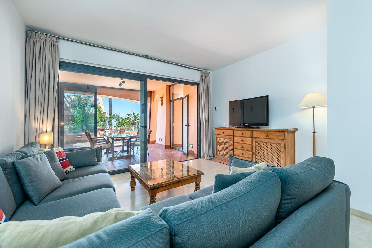 Begane grond appartement in Calahonda-3