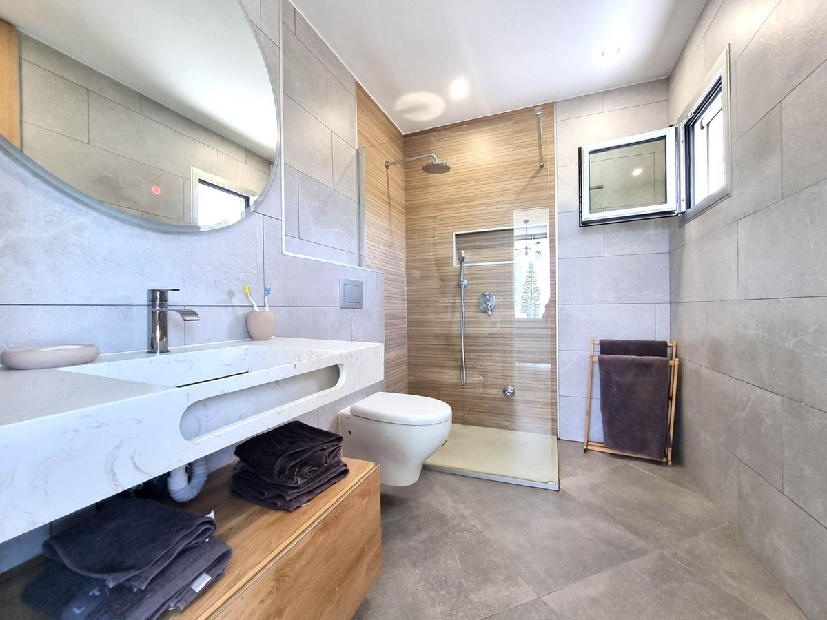 Tussenverdieping Appartement in Calahonda-10