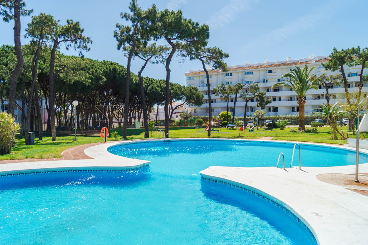 Tussenverdieping Appartement in Calahonda-12