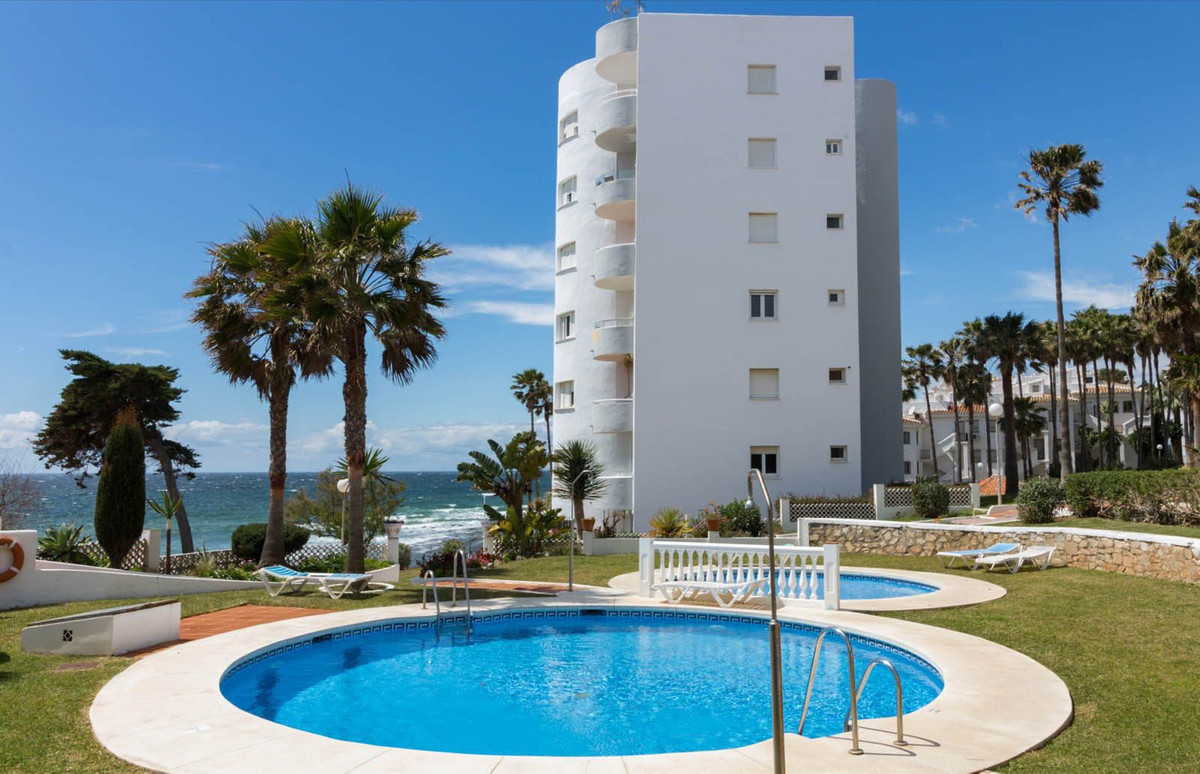 Tussenverdieping Appartement in Calahonda-13