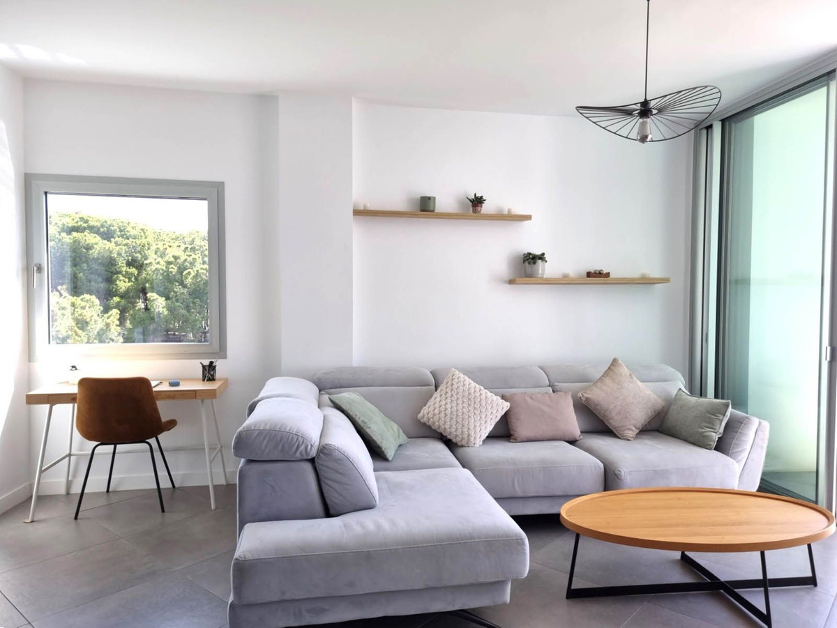 Tussenverdieping Appartement in Calahonda-3