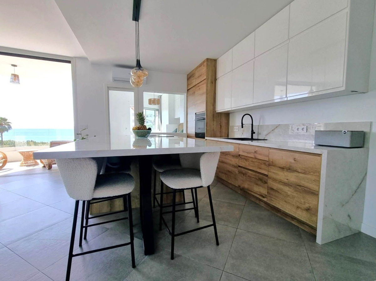 Tussenverdieping Appartement in Calahonda-7