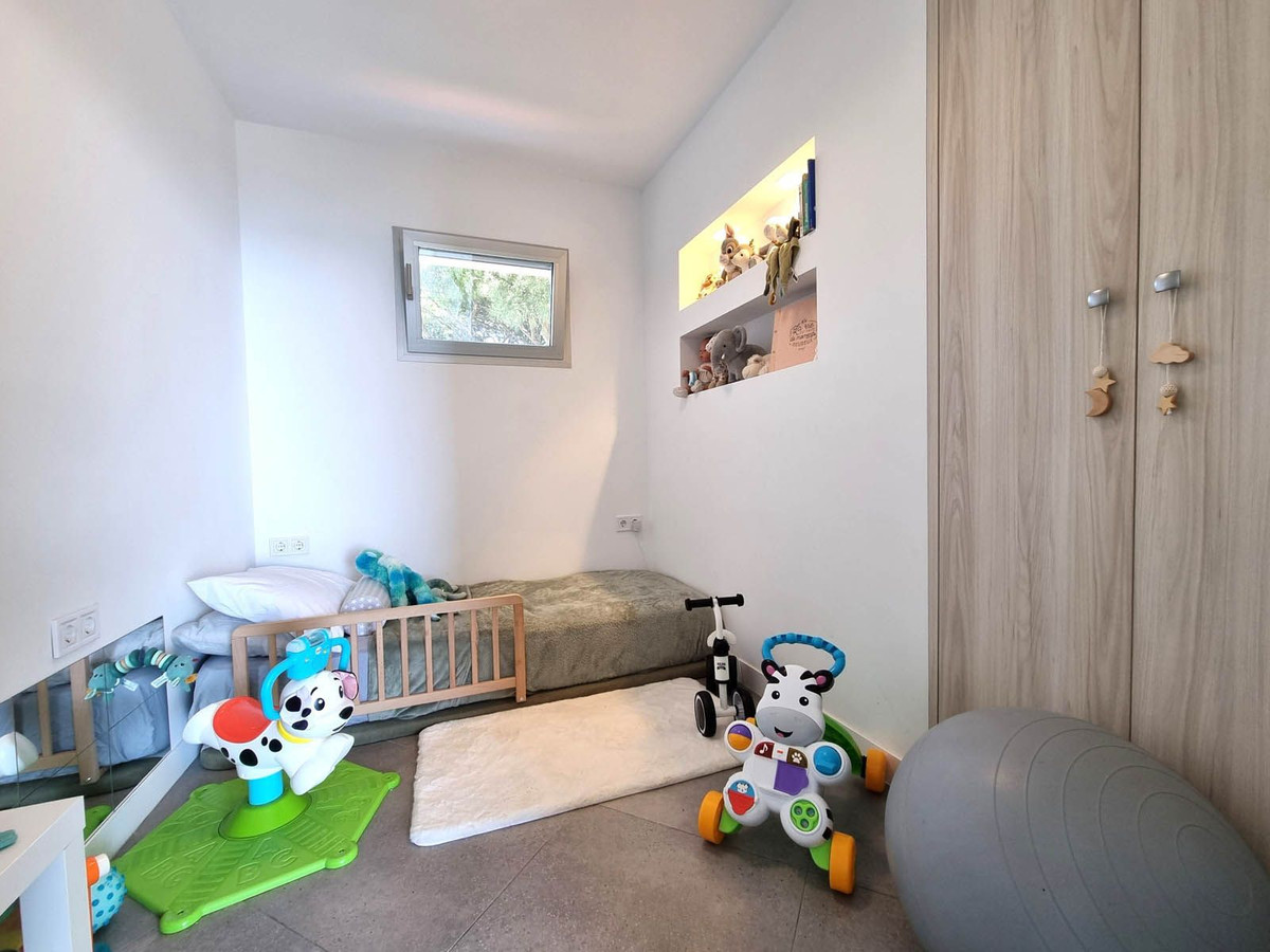 Tussenverdieping Appartement in Calahonda-9