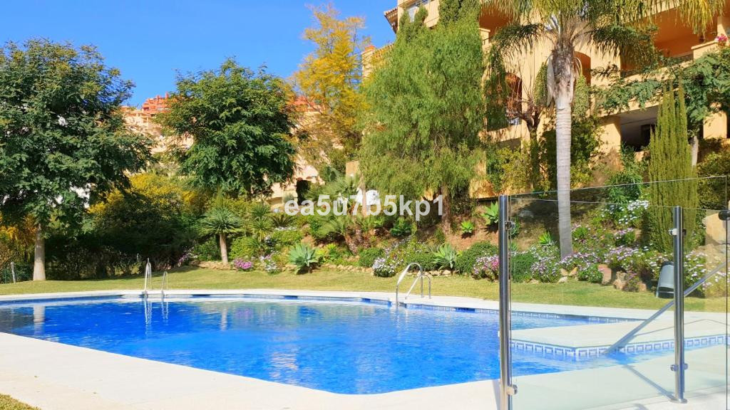 Penthouse te koop in Calahonda | 3 slaapkamers H5065261