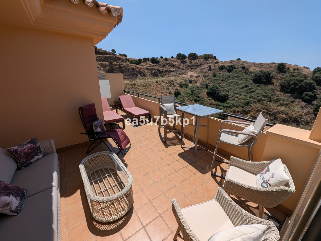 Penthouse te koop in Calahonda | 3 slaapkamers H5065261