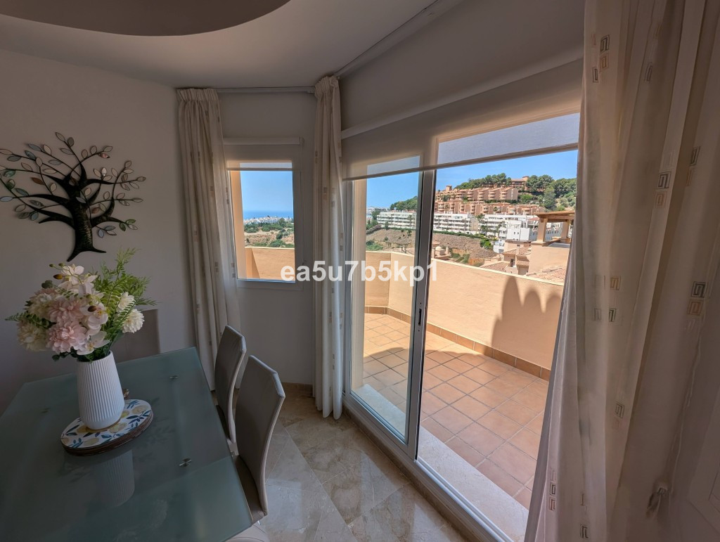 Penthouse te koop in Calahonda | 3 slaapkamers H5065261