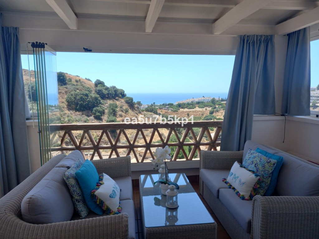 Penthouse te koop in Calahonda | 3 slaapkamers H5065261