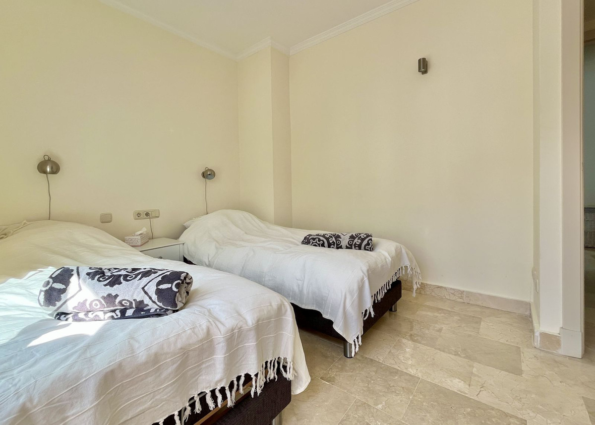 Appartement te koop in Calahonda | 2 slaapkamers H5076082