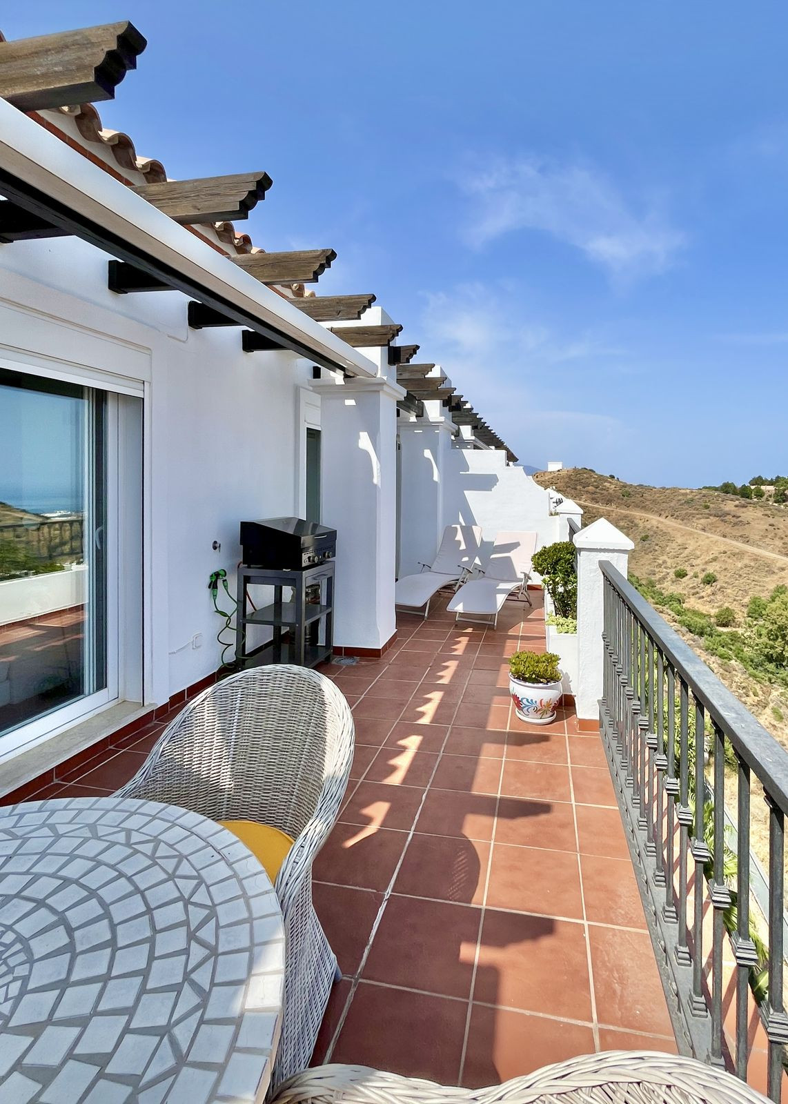 Appartement te koop in Calahonda | 2 slaapkamers H5076082