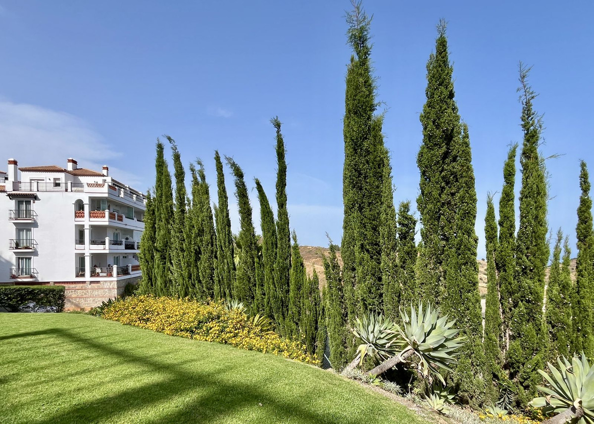 Appartement te koop in Calahonda | 2 slaapkamers H5076082