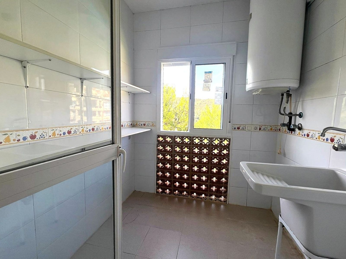 Appartement te koop in Calahonda | 2 slaapkamers H5076205