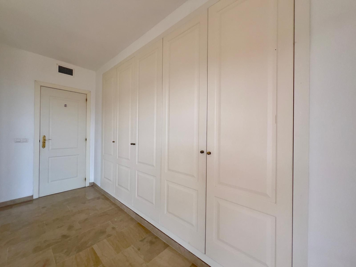 Appartement te koop in Calahonda | 2 slaapkamers H5076205