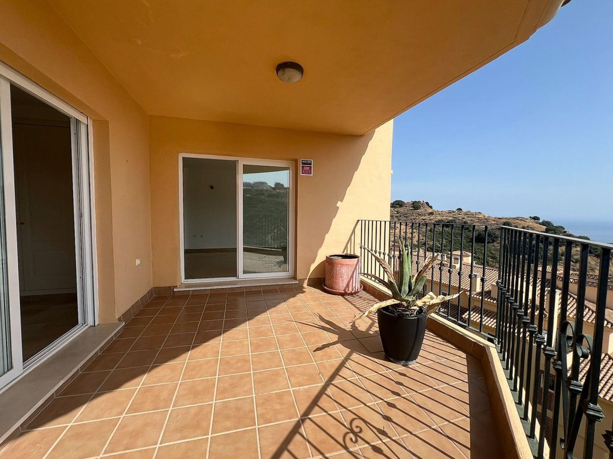 Appartement te koop in Calahonda | 2 slaapkamers H5076205