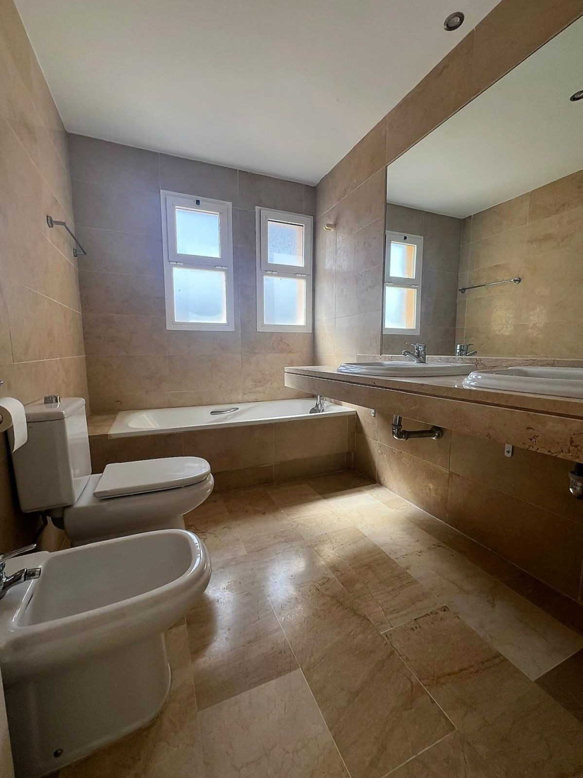 Appartement te koop in Calahonda | 2 slaapkamers H5076205