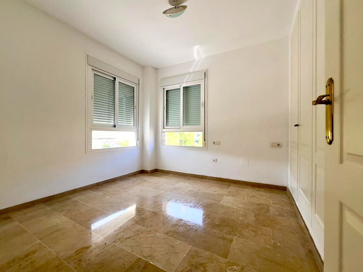 Appartement te koop in Calahonda | 2 slaapkamers H5076205