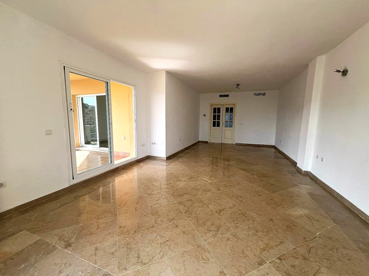 Appartement te koop in Calahonda | 2 slaapkamers H5076205
